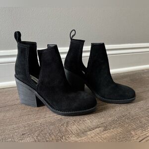 Steve Madden Black Suede Ankle Boots